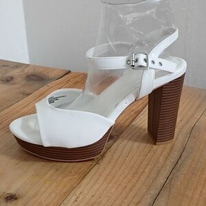 Torrid White Ankle Wrap Stacked 5" platform Heel Sandal Size 10.5 WW New